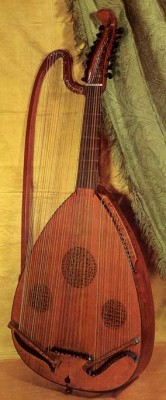 Queen Elizabeth the first’s favorite instrument – the Poliphont.